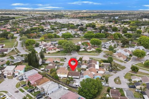 Casa en venta en Homestead, Florida, 3 dormitorios, 103.12 m2 № 1749792 - foto 29