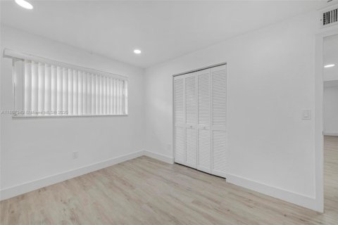 Casa en venta en Homestead, Florida, 3 dormitorios, 103.12 m2 № 1749792 - foto 18