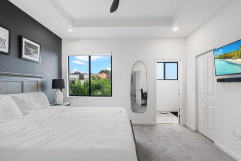 Adosado en venta en Miami, Florida, 3 dormitorios, 137.31 m2 № 2000774 - foto 24