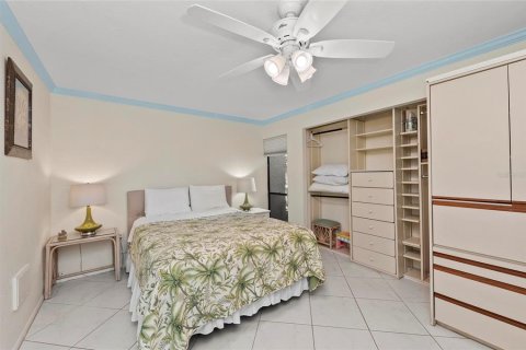 Купить кондоминиум в Сарасота, Флорида 6 комнат, 79.15м2, № 1717003 - фото 16