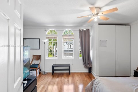 Villa ou maison à vendre à Aventura, Floride: 3 chambres, 231.7 m2 № 1776406 - photo 23