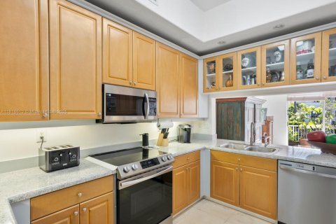 Villa ou maison à vendre à Aventura, Floride: 3 chambres, 231.7 m2 № 1776406 - photo 14