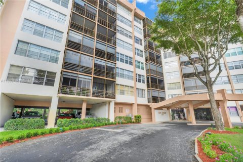 Condo à Pembroke Pines, Floride, 2 chambres  № 2035843