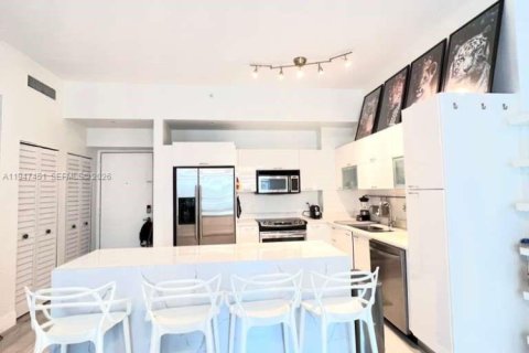 Condo in Miami, Florida  № 2003554 - photo 8