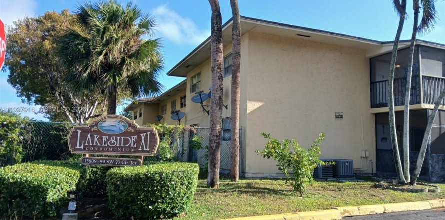 Condominio en Miami, Florida, 2 dormitorios  № 2066119