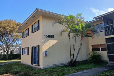 Condominio en alquiler en Miami, Florida, 2 dormitorios, 76.64 m2 № 2066119 - foto 3