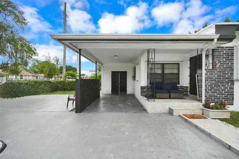 Купить виллу или дом в Майами, Флорида 2 спальни, 88.72м2, № 2007163 - фото 6