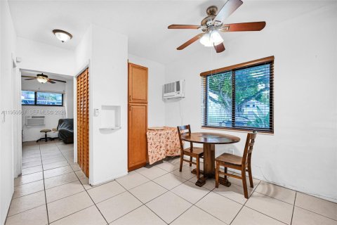 Купить виллу или дом в Майами, Флорида 2 спальни, 88.72м2, № 2007163 - фото 29