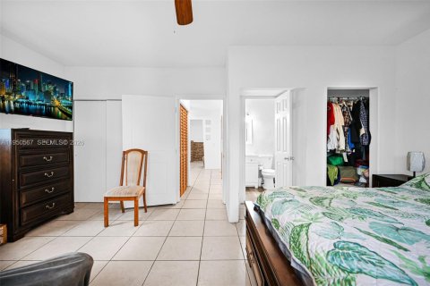 Купить виллу или дом в Майами, Флорида 2 спальни, 88.72м2, № 2007163 - фото 17