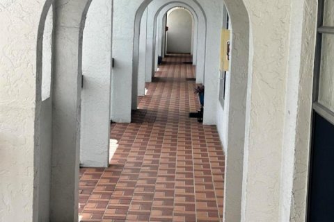 Снять в аренду квартиру в Лодерхилл, Флорида 3 комнаты, 129.13м2, № 2146948 - фото 10