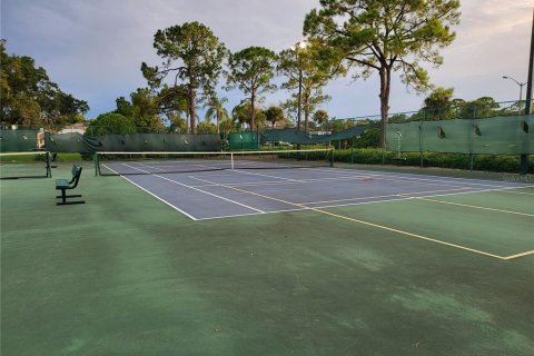 Condo in Orlando, Florida, 2 bedrooms  № 1919051 - photo 18