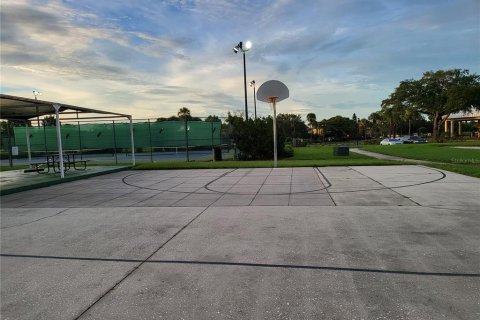 Condo in Orlando, Florida, 2 bedrooms  № 1919051 - photo 19
