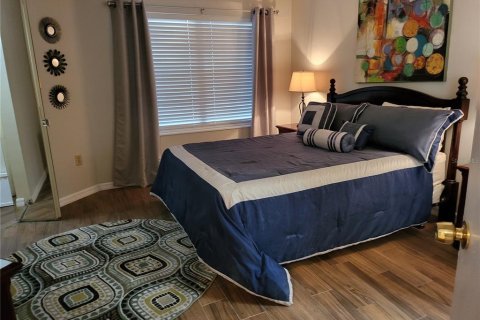 Condo in Orlando, Florida, 2 bedrooms  № 1919051 - photo 7