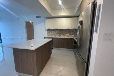 Condominio en alquiler en Doral, Florida, 2 dormitorios, 88.26 m2 № 1839419 - foto 6