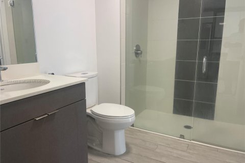 Condominio en alquiler en Doral, Florida, 2 dormitorios, 88.26 m2 № 1839419 - foto 15