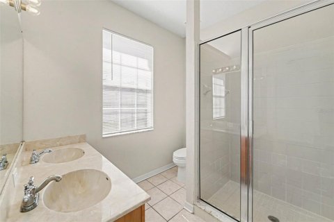 Townhouse in Tampa, Florida 3 bedrooms, 136.57 sq.m. № 2427029 - photo 11