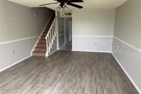Condominio en alquiler en Brandon, Florida, 2 dormitorios, 102.01 m2 № 1902191 - foto 5