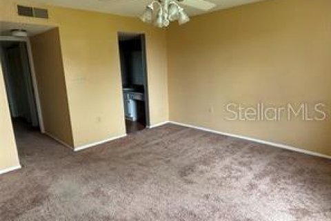 Condominio en alquiler en Brandon, Florida, 2 dormitorios, 102.01 m2 № 1902191 - foto 11