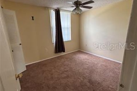 Condominio en alquiler en Brandon, Florida, 2 dormitorios, 102.01 m2 № 1902191 - foto 12