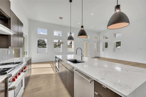 Adosado en alquiler en Winter Park, Florida, 3 dormitorios, 201.13 m2 № 1912385 - foto 9