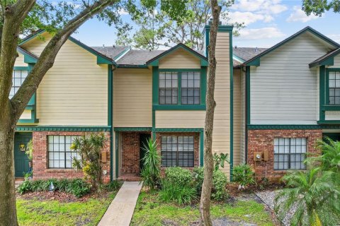 Townhouse in Apopka, Florida 3 bedrooms, 123.47 sq.m. № 1905614 - photo 1