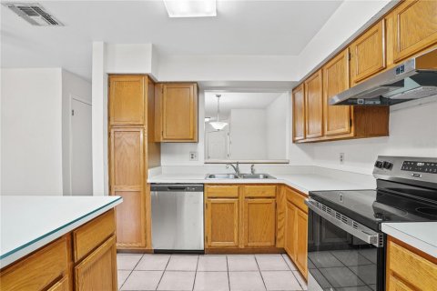 Townhouse in Apopka, Florida 3 bedrooms, 123.47 sq.m. № 1905614 - photo 10