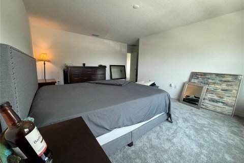 Casa en alquiler en Plant City, Florida, 6 dormitorios, 239.69 m2 № 1870257 - foto 18