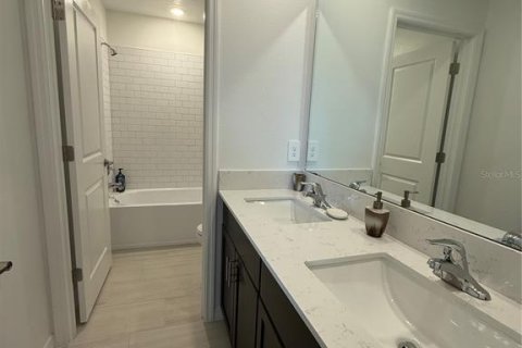 Casa en alquiler en Plant City, Florida, 6 dormitorios, 239.69 m2 № 1870257 - foto 14