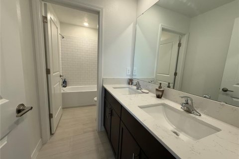 Casa en alquiler en Plant City, Florida, 6 dormitorios, 239.69 m2 № 1870257 - foto 15