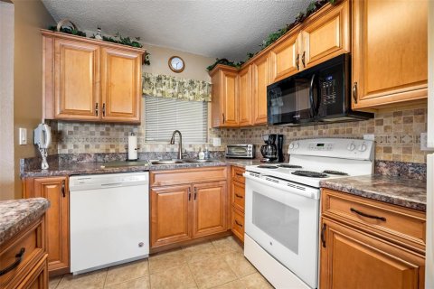 Copropriété à vendre à Daytona Beach, Floride: 2 chambres, 94.76 m2 № 1523337 - photo 8