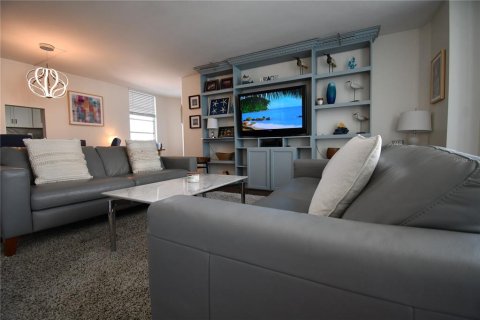 Condo in Sarasota, Florida, 3 bedrooms  № 1266978 - photo 8