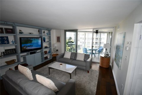 Condo in Sarasota, Florida, 3 bedrooms  № 1266978 - photo 9