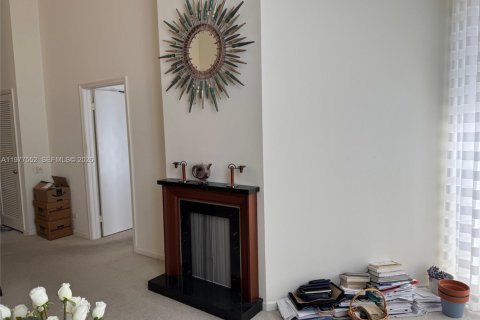 Copropriété à vendre à Miami, Floride: 1 chambre, 77.48 m2 № 2041919 - photo 4