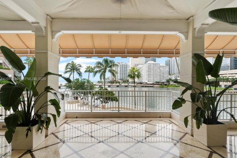 Copropriété à vendre à Miami, Floride: 1 chambre, 77.48 m2 № 2041919 - photo 12