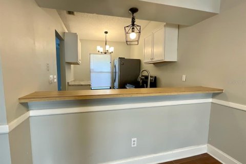 House in Dunedin, Florida 2 bedrooms, 90.12 sq.m. № 1909721 - photo 9