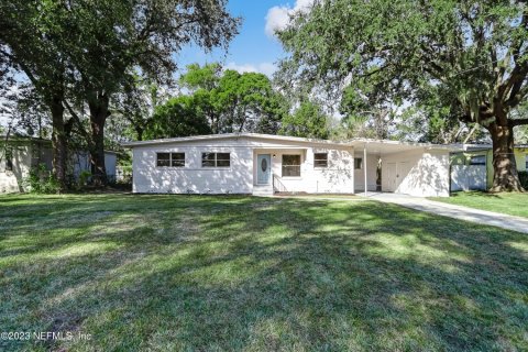 House in Jacksonville, Florida 3 bedrooms, 119.94 sq.m. № 832247 - photo 1