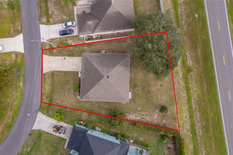 House in Poinciana, Florida 4 bedrooms, 174.1 sq.m. № 2400266 - photo 26