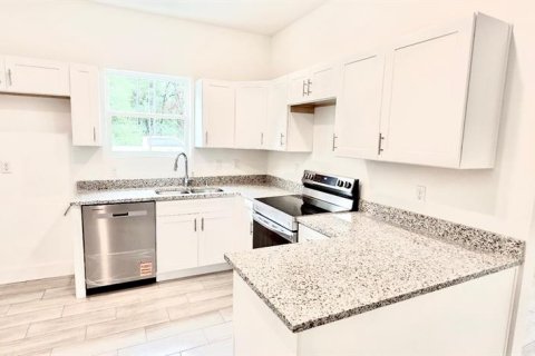 House in Ocala, Florida 3 bedrooms, 129.88 sq.m. № 1852751 - photo 6
