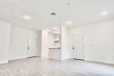 House in Ocala, Florida 3 bedrooms, 129.88 sq.m. № 1852751 - photo 8