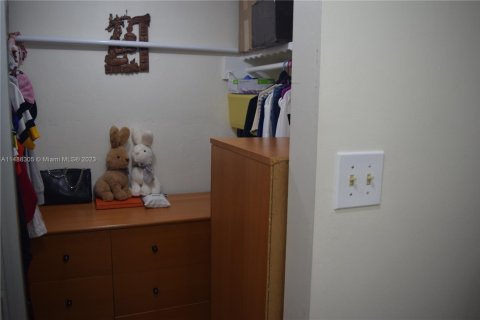 Condominio en venta en Lauderdale Lakes, Florida, 1 dormitorio, 72.74 m2 № 2012501 - foto 18