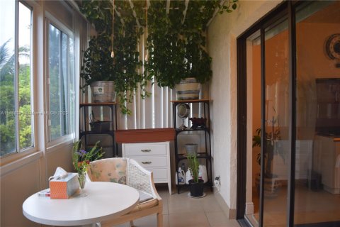 Condominio en venta en Lauderdale Lakes, Florida, 1 dormitorio, 72.74 m2 № 2012501 - foto 6