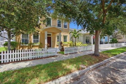 House in Riverview, Florida 4 bedrooms, 247.21 sq.m. № 2221542