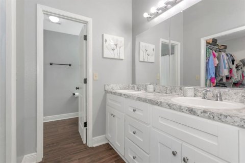 House in Riverview, Florida 4 bedrooms, 263.84 sq.m. № 2341540 - photo 21