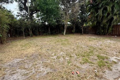 House in Sarasota, Florida 2 bedrooms, 97.55 sq.m. № 2156536 - photo 13