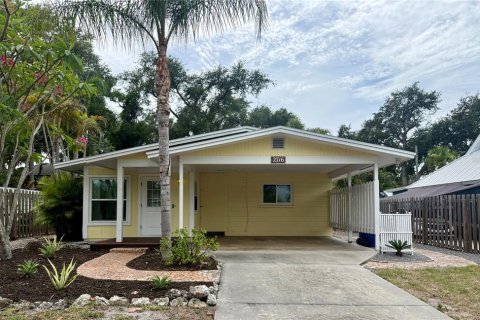 House in Sarasota, Florida 2 bedrooms, 97.55 sq.m. № 2156536 - photo 14