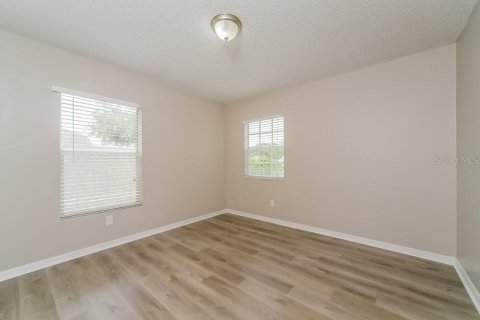 Villa ou maison à louer à Orlando, Floride: 3 chambres, 134.89 m2 № 2383513 - photo 13