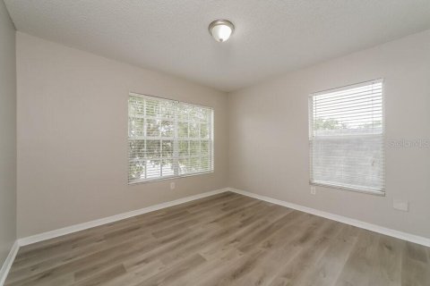 Villa ou maison à louer à Orlando, Floride: 3 chambres, 134.89 m2 № 2383513 - photo 14
