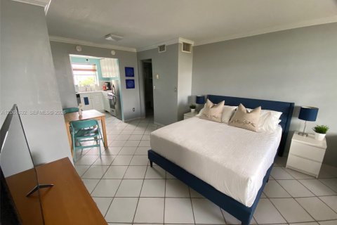 Apartamento en alquiler en Miami Beach, Florida, 46.45 m2 № 2246814 - foto 5