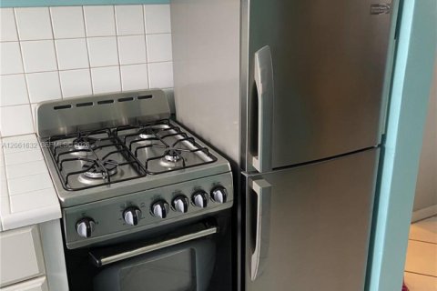 Apartamento en alquiler en Miami Beach, Florida, 46.45 m2 № 2246814 - foto 8