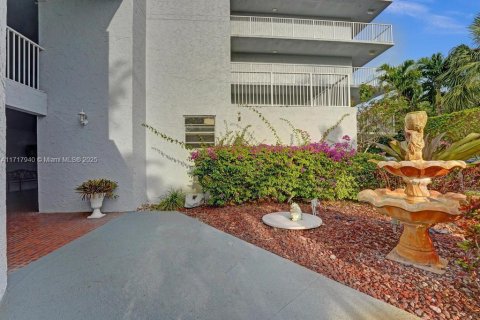 Condo in Margate, Florida, 2 bedrooms  № 1704441 - photo 27